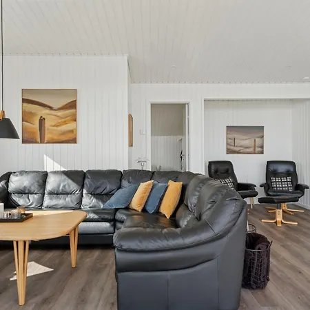 Holiday home Eljas - 10m From The Sea By Interhome Sjolund