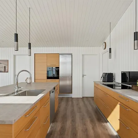 Eljas - 10m From The Sea By Interhome * Sjolund