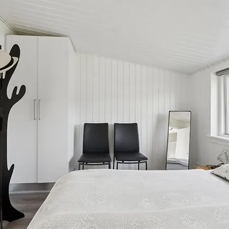 Holiday home Eljas - 10m From The Sea By Interhome
