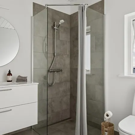 Eljas - 10m From The Sea By Interhome