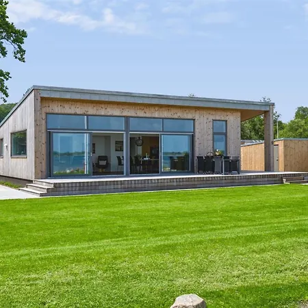 Holiday home Eljas - 10m From The Sea By Interhome *